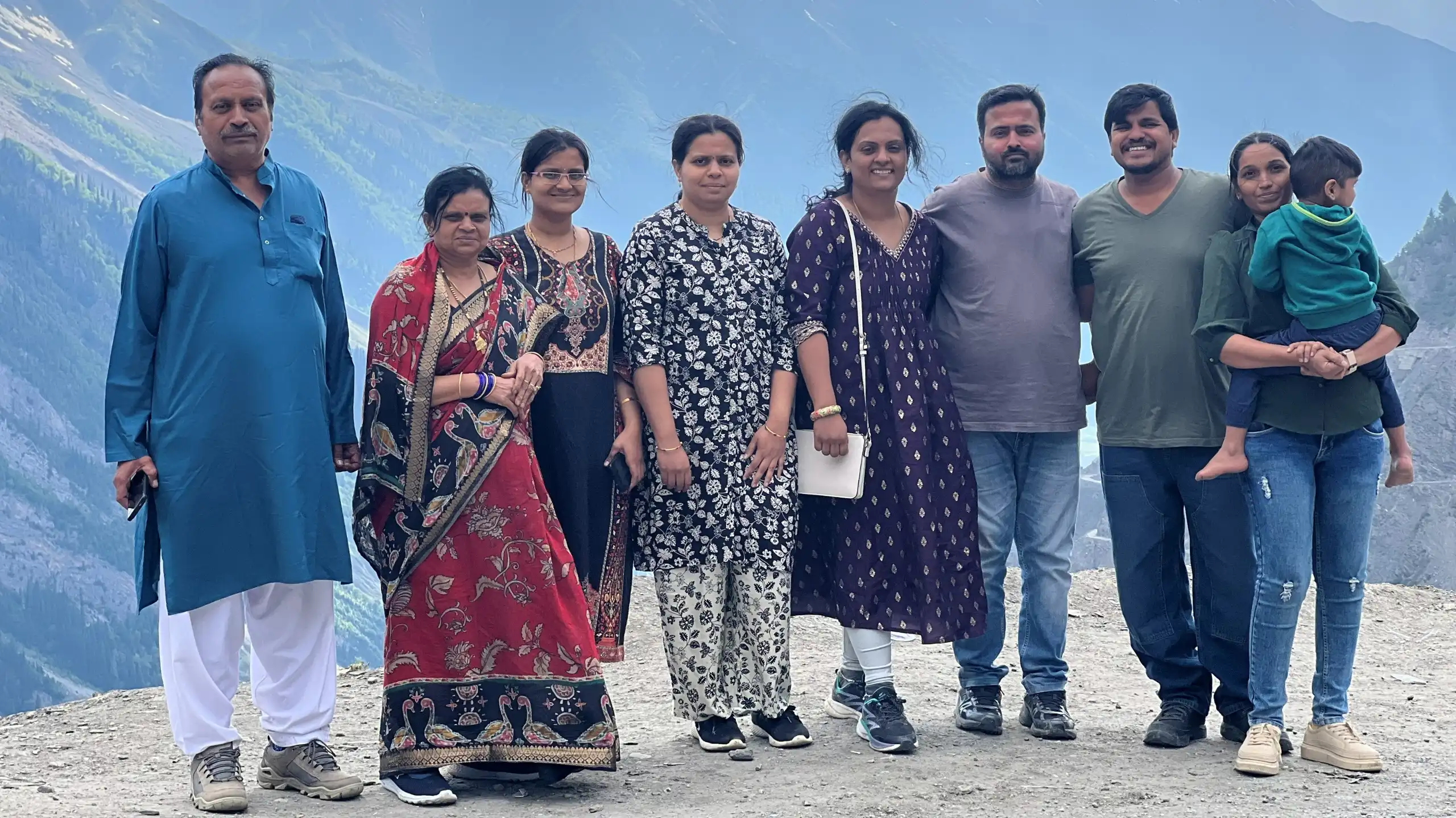 Kashmir Family Tour Package